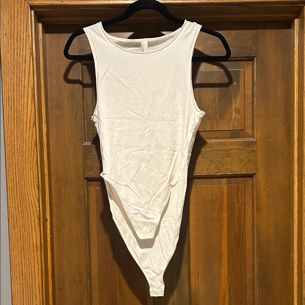 Skims Cream Sleeveless Bodysuit